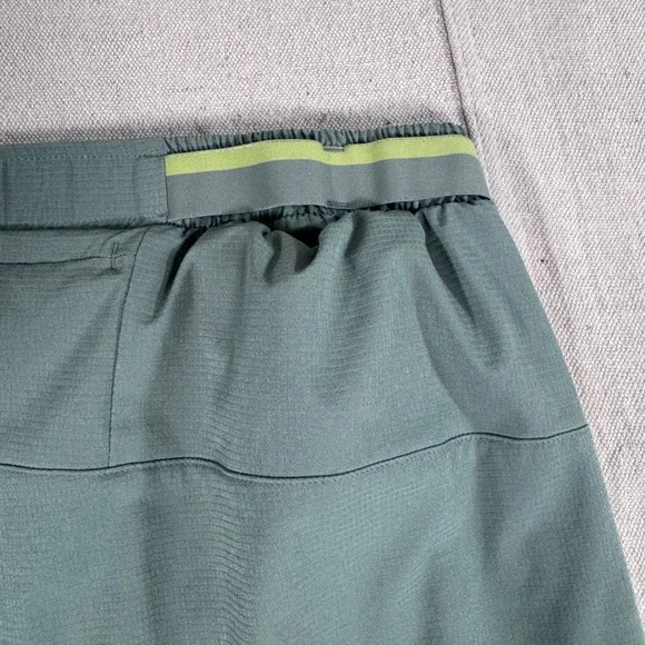 Saucony Running Shorts Mens XXL Sage Green Excellent 7 Inch Inseam Lined Pocket - Picture 6 of 13